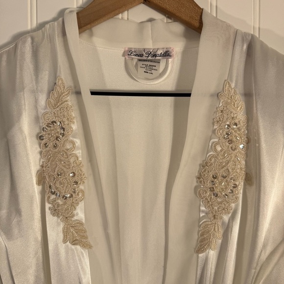NWT Linea Donatella Women's Ivory Satin Embroidered/Embellished Robe Size L/XL - Picture 3 of 9